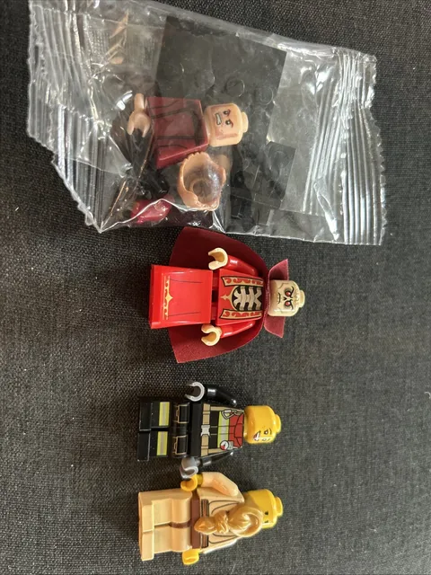 Miscellaneous Lego Mini Figs Set Of 4 