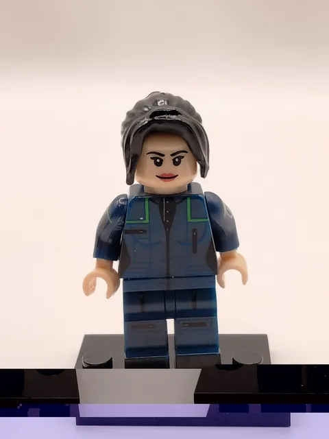 Star Trek Linguist Hoshi Sato Custom Lego Minifigure U.S.S. Enterprise NX-01