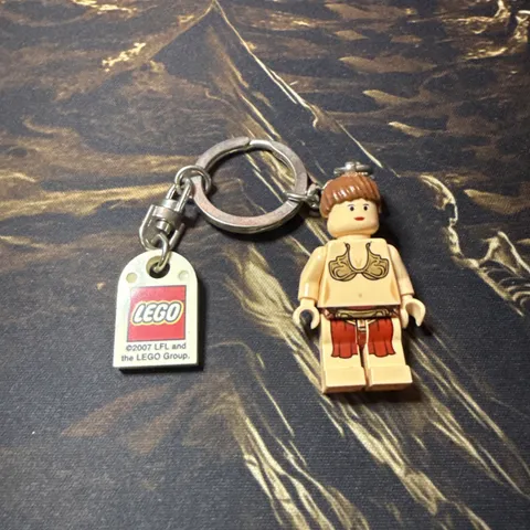 2007 Lego Star Wars Princess Leia Slave Minifigure Keychain
