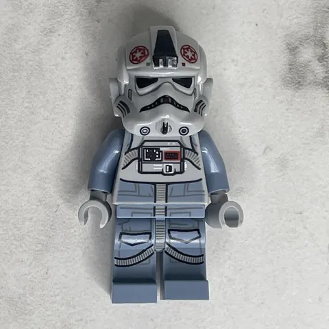 LEGO Star Wars Minifigure sw1104 AT-AT Driver B1-472