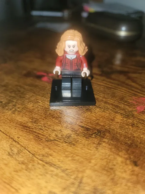 LEGO scarlet witch Minifigure Long Light Brown Hair Dark Red Torso Black Legs