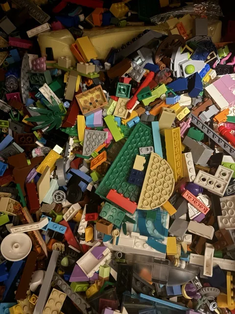 LEGO Bulk Lot Mixed Bricks Plates Pieces Parts 5lbs!!!!!