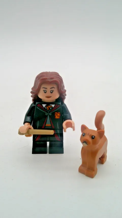 LEGO Harry Potter Series HERMIONE GRANGER w/ Cat Minifigure Minifig