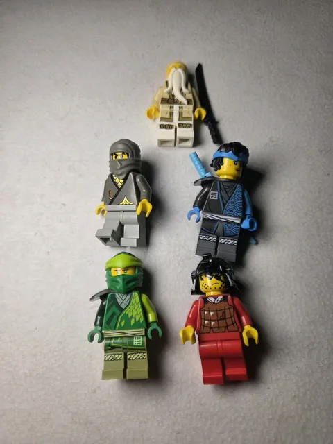 LEGO Ninjago Minifigure Lot of 4