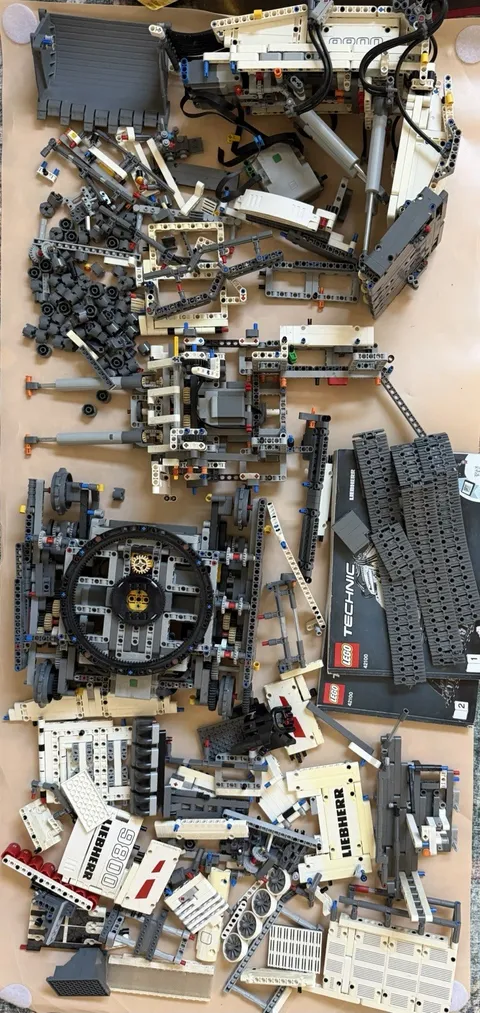 LEGO Technic 42100 Liebherr R 9800 Excavator Control+ Parts Manuals Unverified