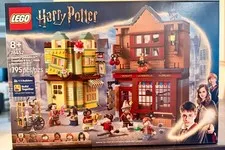 LEGO Harry Potter 76452 Quality Quidditch Supplies & Ice Cream Parlour  NEW