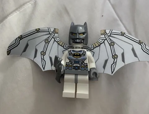 LEGO DC Super Heroes Space Batman Minifigure SH146 76025 Genuine LEGO w/ weapon
