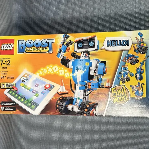 LEGO Boost Creative Toolbox 17101 Fun Robot Building Set & Education 847 Pieces