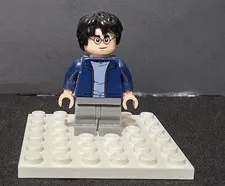 LEGO Harry Potter Harry Potter Dark Blue Jacket Gray Pants Minifig hp175