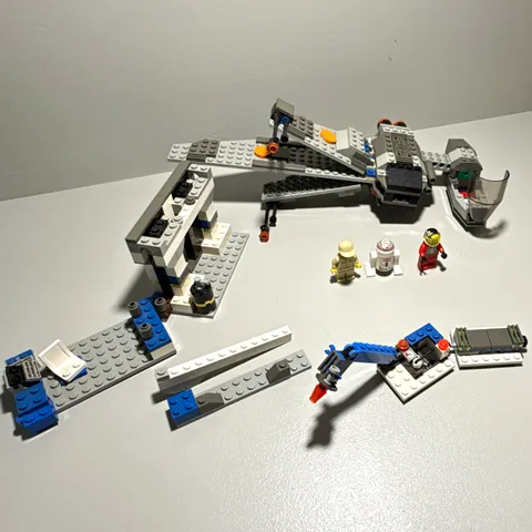 LEGO Vintage 1999, Star Wars B-wing at Rebel Control Center #7180, 95% Complete