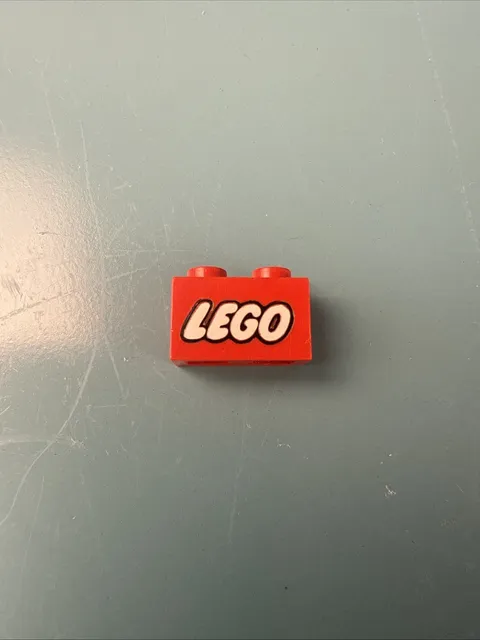 LEGO Legoland Red 1x2 Brick LEGO Logo Closed O Style 3004pb007 Vintage RED
