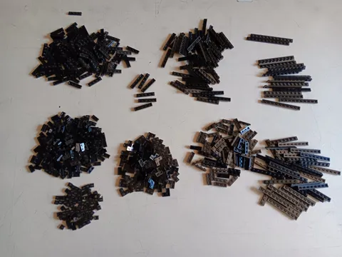 LEGO LOT OF 670 BLACK PLATES 1X1 1X2 1X3 1X4 1X5 1X6 1X8 1X10 1X12 2X2 CORNER