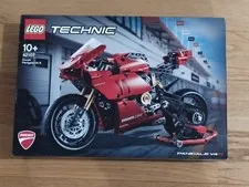LEGO TECHNIC 42107 DUCATI PANIGALE V4 R NEW AND SEALED