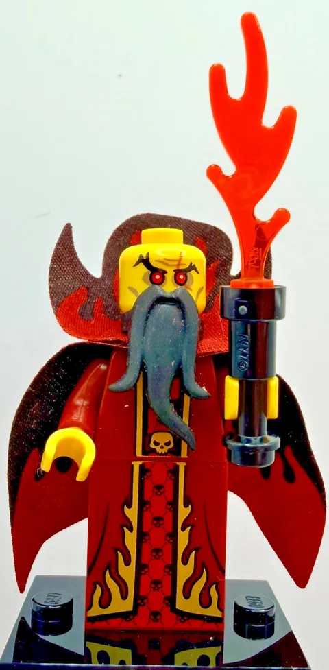 LEGO 71008 CMF Series 13 Evil WIzard Minifigure col13-10 Complete New Castle