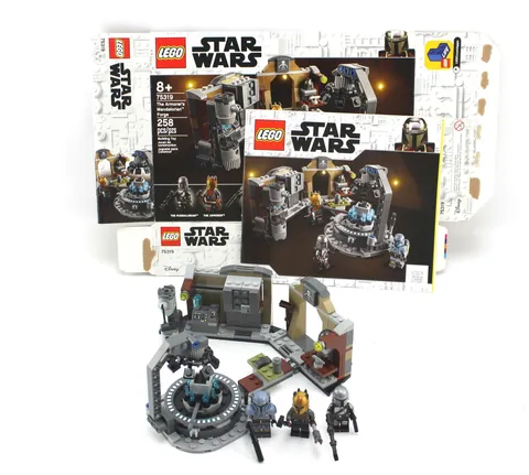 Lego Star Wars Disney The Armorer's Mandalorian Forge Lego Set #75319 Complete