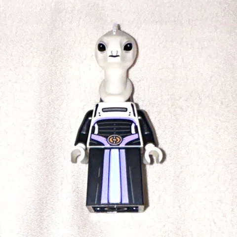 LEGO Minifigure White Alien/Creature Head, Black & White Outfit, Gray Head