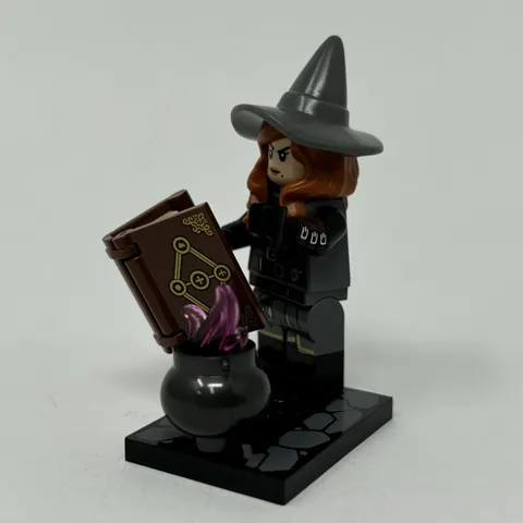Lego Tasha the Witch Queen Minifigure Dungeons & Dragons DnD Series CMF Complete