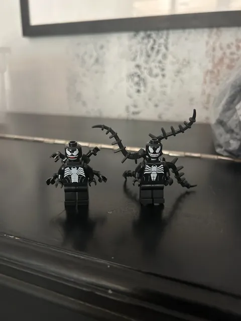 LEGO VENOM MiniFigs TENTACLES & ARMS Appendages MARVEL 76004 76151 sh0055 sh0664