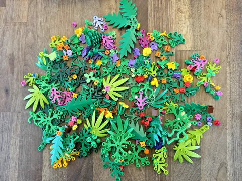 125+ LEGO Plant Foliage Flower Greenery Lot- 1/4 Lbs.