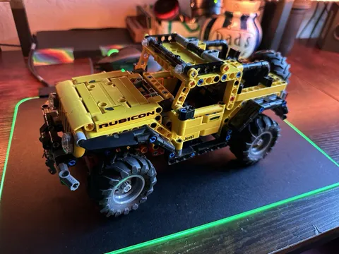 LEGO Technic #42122 Yellow Jeep Wrangler Rubicon 100% Complete