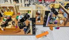 LEGO Icons: The Friends Apartments (10292) - Complete No Box or Manual