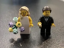 NEW LEGO Bride and Groom Minifigures – Wedding Couple with Bouquet & Ring