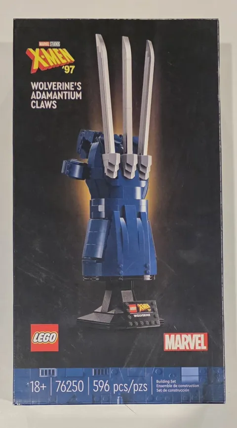 LEGO 76250 Marvel Wolverine's Adamantium Claws - Retired - NISB