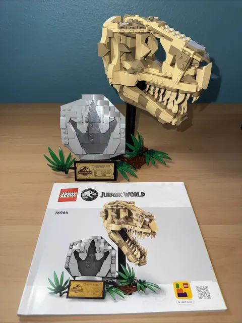 LEGO Jurassic World Dinosaur Fossils T Rex Skull 76974 Complete W/ Instructions