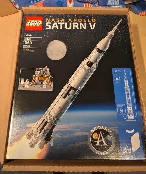 LEGO NASA Apollo Saturn V 92176 - Brand New Factory Sealed (Retired)