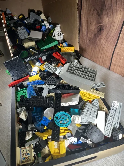 LEGO Lot 5 LBS Bulk Mixed Bricks Pieces Plates Parts Genuine LEGO used