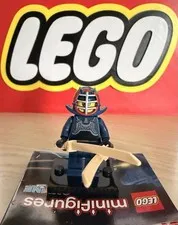 Lego CMF Series 15 Kendo Fighter Minifigure With Accessories 