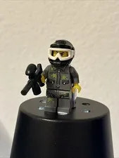 LEGO 71001 Collectible Minifigures Series 10 Paintball Player