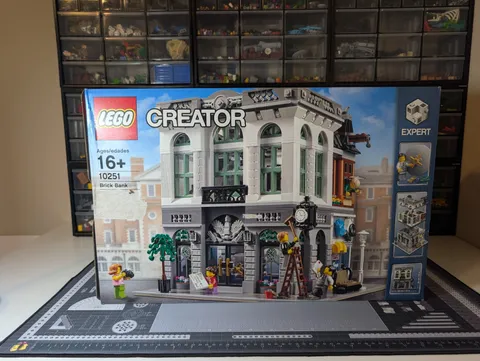 Lego 10251 Brick Bank Modular