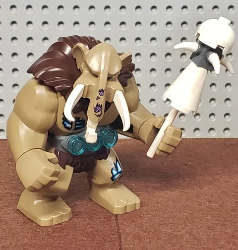 LEGO Legends of Chima 2014: Mungus Bigfig Minifigure loc083 from Set #70144