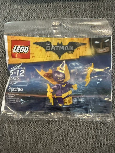 Lego Batgirl 30612 Yellow Cape  Batman Movie Super Heroes Minifigure