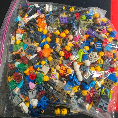 LEGO Bulk MiniFigs  13Oz Tons of Minifigs taken apart