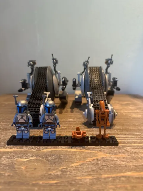2 X LEGO Star Wars: Corporate Alliance Tank Droid (75015) Jango Fett Clone Wars