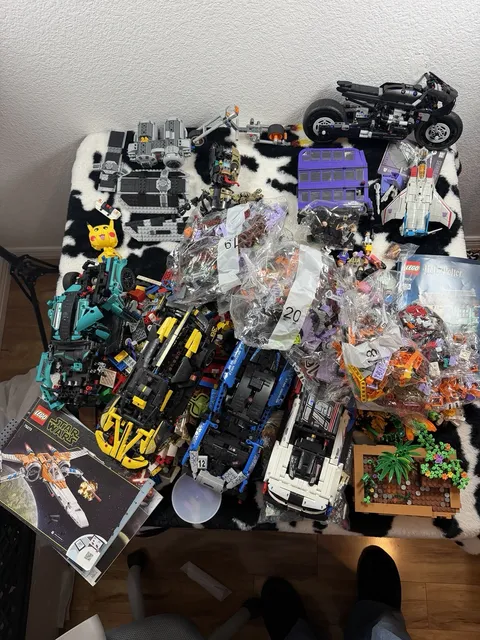 28 LBS+Lego Lot Sets Not Be Complete. Star Wars, Harry Potter Cars Bikes Flowers
