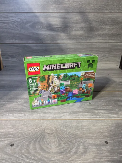 Lego 21123 LEGO Minecraft The Iron Golem New Sealed Retired 208Pcs Building Toy