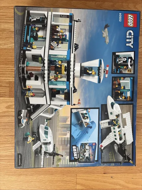 LEGO City Airport with Airplane NEW 60502 Building Set 887 Pc Combiner 