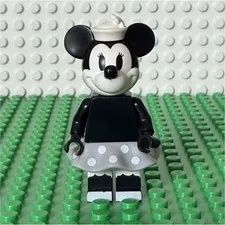 LEGO Minnie Mouse Minifigure Disney Series 2 Limited Edition Foil Pack 71024