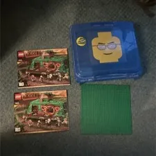 LEGO Blue Minifigure Head Carrying Case w/ Handle & 8x8 Green Baseplate 5001280