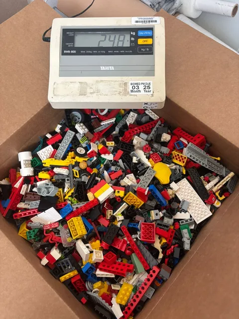 Lego Lot 24.8 Pounds Parts Pieces Loose Building Blocks Mini Figs Clean Bulk