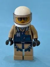 LEGO City Minifig cty0832 - Mountain Police Pilot - Light Scratches/No Cracks