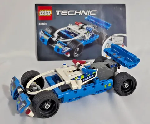 LEGO TECHNIC: Police Pursuit (42091)LEGO Technic 42091 Police Pursuit Police Car