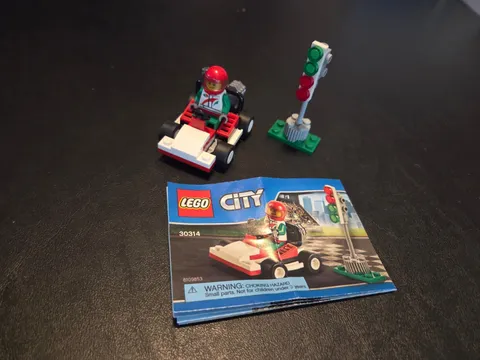 LEGO CITY: Go-Kart Racer (30314) - Complete