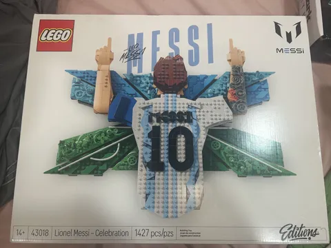 LEGO® Editions: Lionel Messi Celebration (43018)  The GOAT Moment RARE SEALED FS