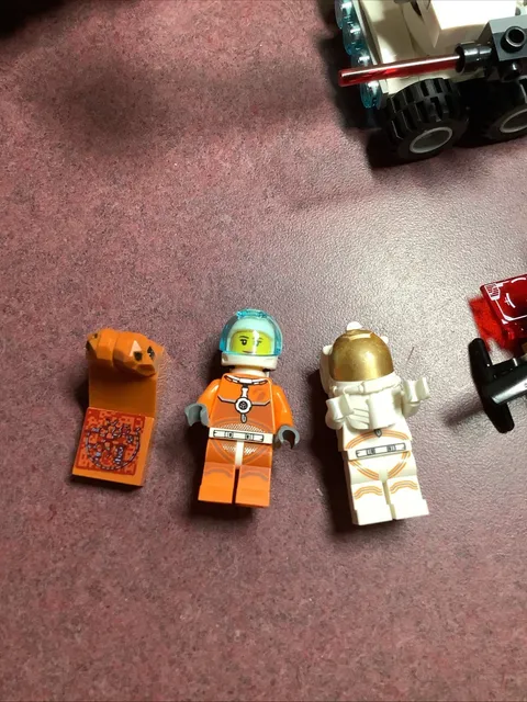 LEGO CITY: Mars Research Shuttle (60226)