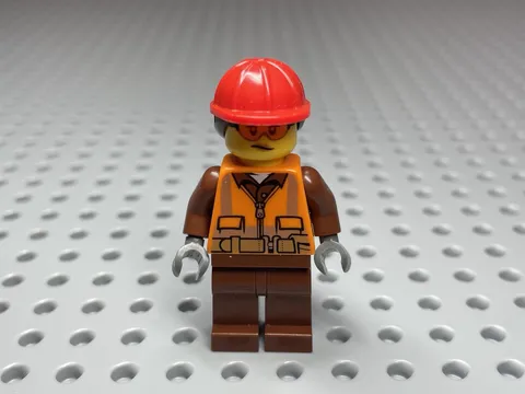 LEGO Minifigure Construction Worker Female Safety Vest Helmet (Alt Head) cty0934