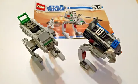 Lego Star Wars Clone Walker #8014 not complete  With Instructions